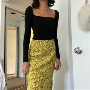 NWT C/MEO COLLECTIVE FLORAL SKIRT